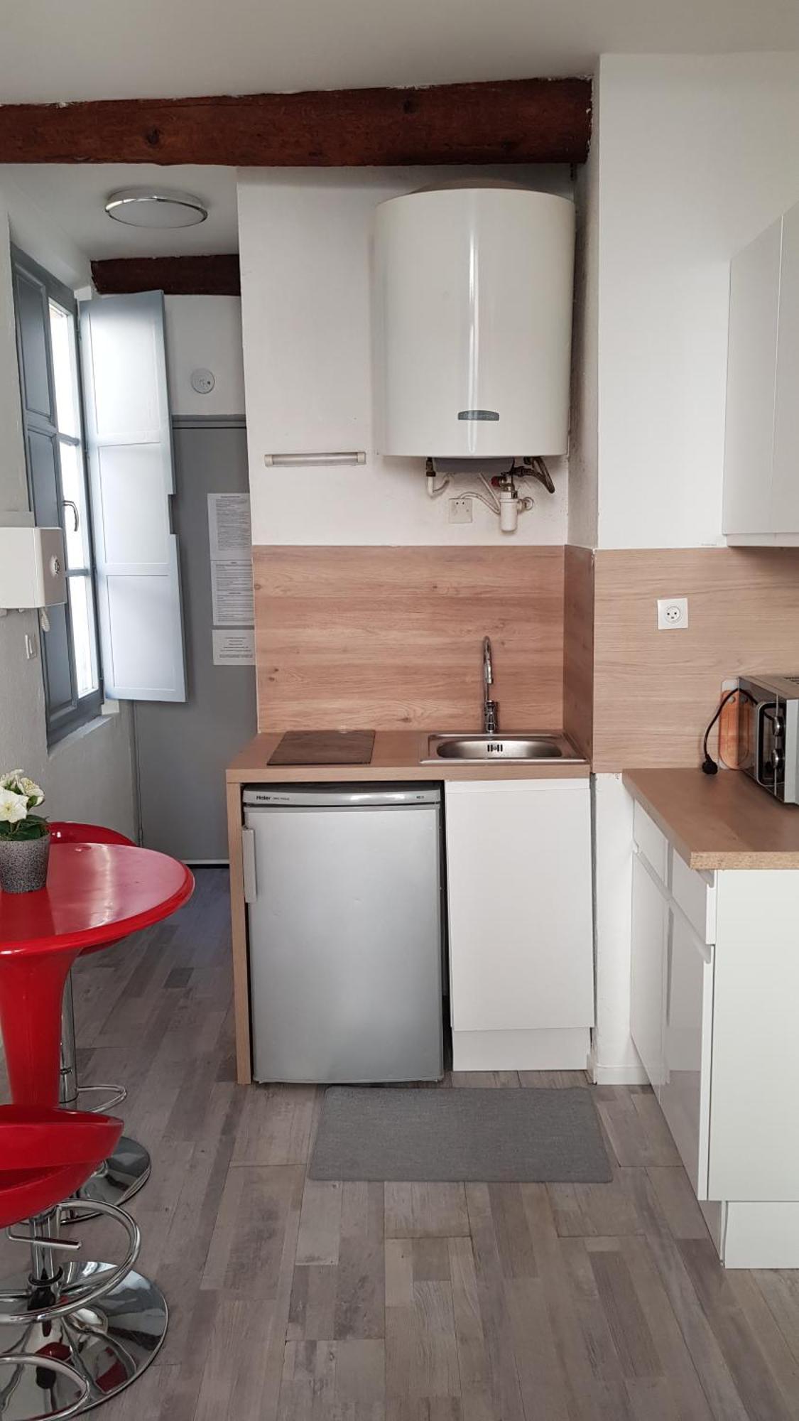 Studio Nimes Centre ภายนอก รูปภาพ
